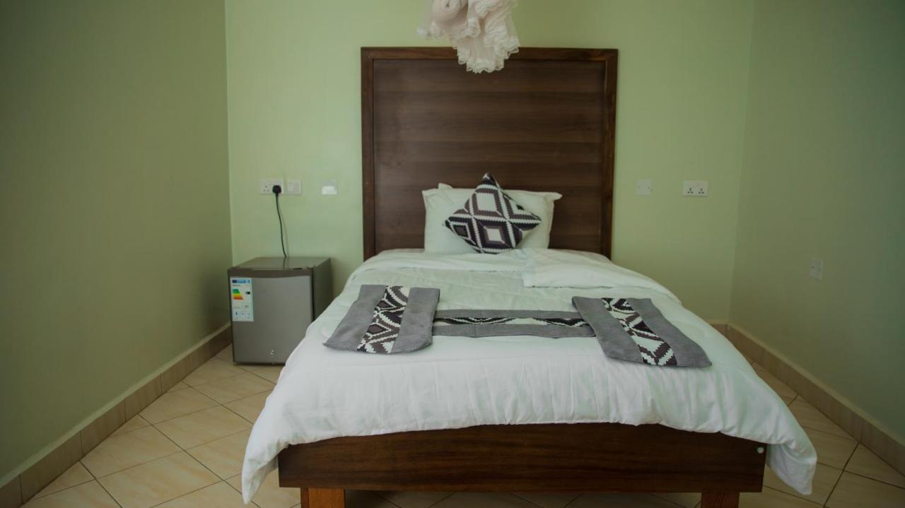 Ekhaya Crescent Hotel Mbarara Extérieur photo