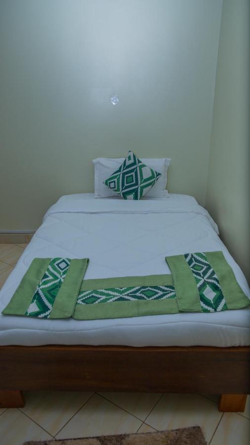 Ekhaya Crescent Hotel Mbarara Extérieur photo